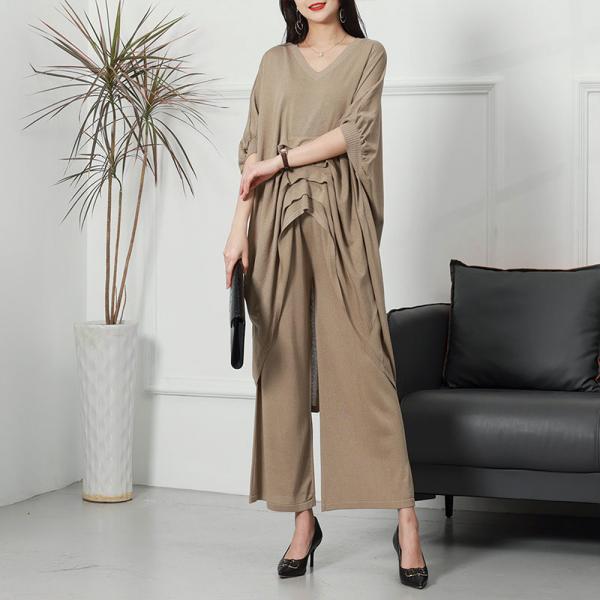 Pleated Flouncing Knit Tunic with Plain Flare Pant Sets