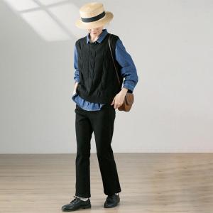 Crew Neck Wool Blend Cable Knit Waistcoat