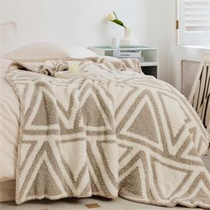 Triangle Prints Double Size Warm Bedding Blanket