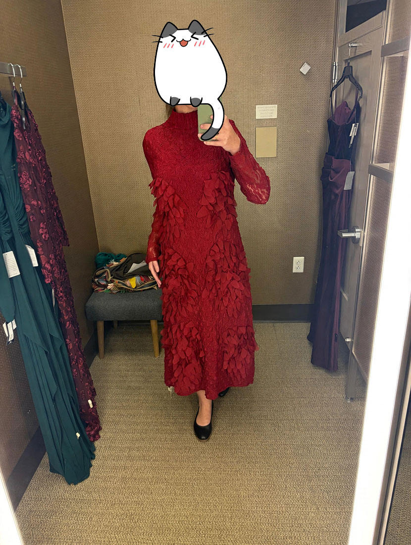 The red is a rich, beautiful shade that looks even better in person.