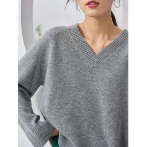 Loose-Fitting Woolen Sweater Soft V-Neck Streetwear