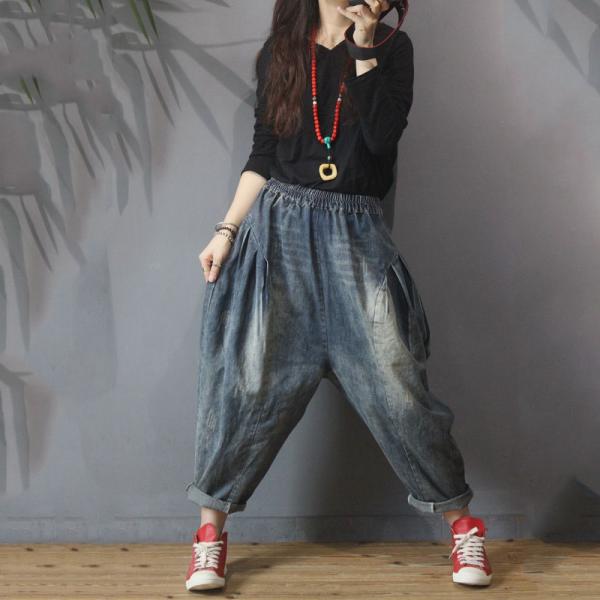 gray baggy jeans