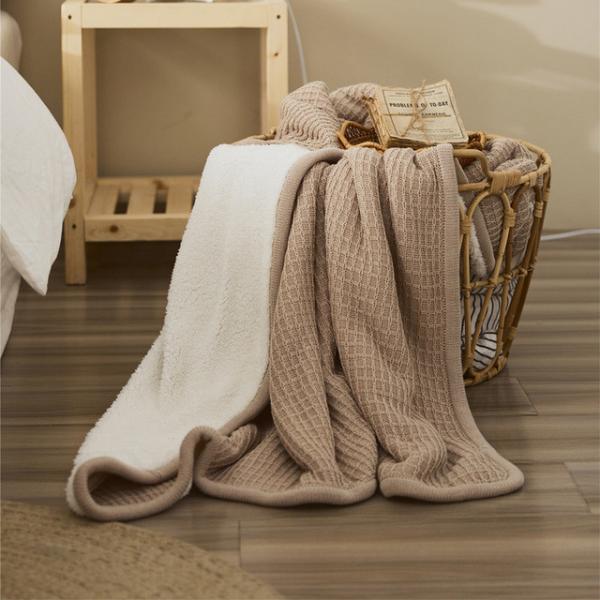 Solid Color Lamb Wool Throws Fleeced Soft Blanket