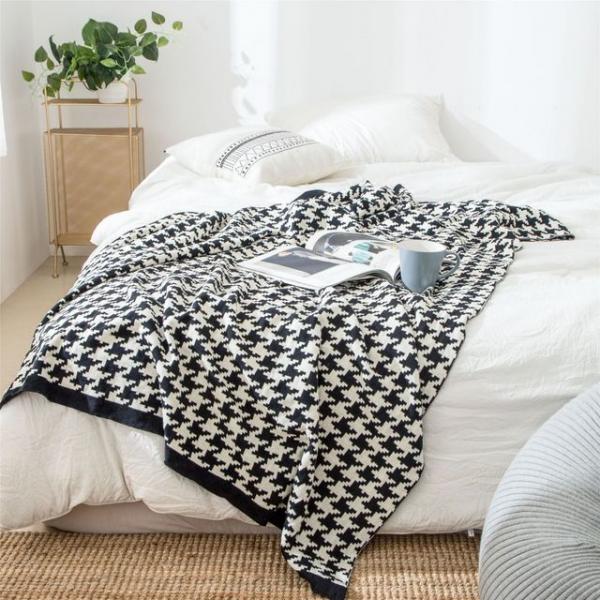 Classic Houndstooth Throw Cotton Picnic Blanket