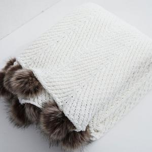 Super Soft  Cute Pom Pom Throws Plain Woven Blanket