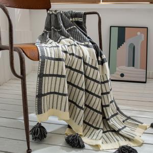 Vertical Striped Cotton Blanket Graphic Tassel Couch Throw