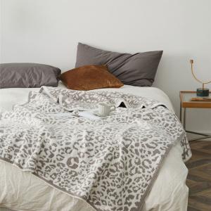 Modern Style Leopard Blanket Comfy Fleece Throw