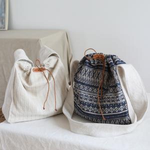 Totem Pattern Drawstring Hobo Bag