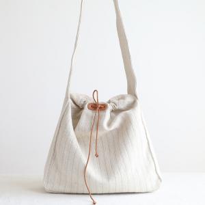 Totem Pattern Drawstring Hobo Bag
