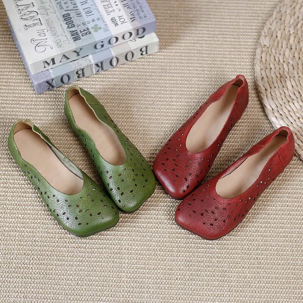 Round Toe Soft Leather Flats Slip-On Granny Shoes for Women