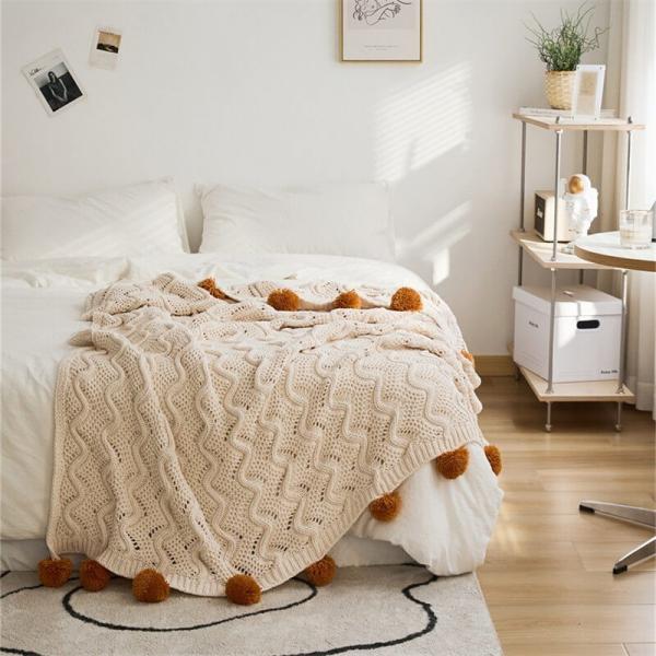 Modern Style Pom Pom Winter Throw Chunky Knit Warm Blanket