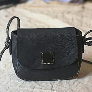 Vegetable Tanned Leather Black Messenger Bag