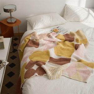 Pastel Colors Soft Warm Blanket Geometrical Pattern Camping Throw