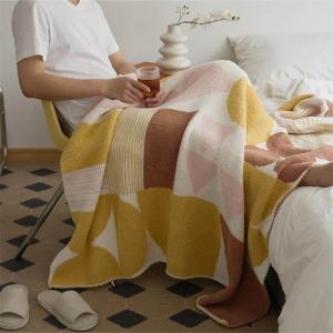 Pastel Colors Soft Warm Blanket Geometrical Pattern Camping Throw