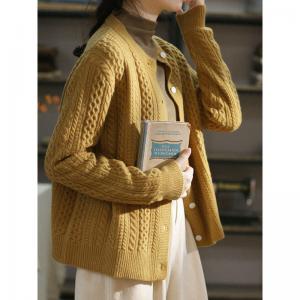 Single-Breasted Wool Cable Knit Cardigan