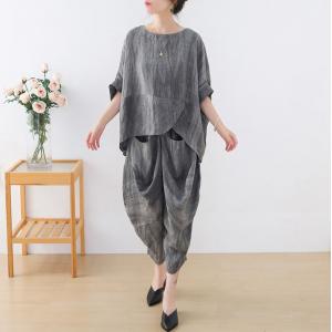 Loose-Fit Summer Gray Blouse with Linen Carrot Pants