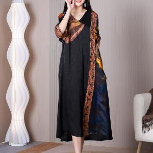 V-Neck Printed Black Dress Loose-Fit Travel Attire