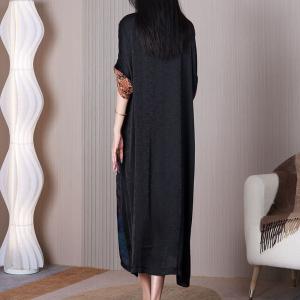 V-Neck Printed Black Dress Loose-Fit Travel Attire
