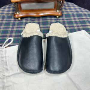 Wide Toe Leather Winter Flat Slippers