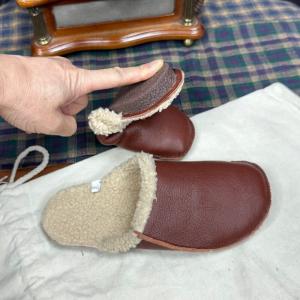 Wide Toe Leather Winter Flat Slippers