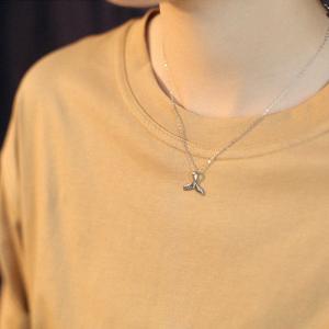 Dolphin Tail Silver Collarbone Necklace