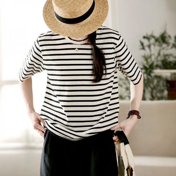 Comfy Casual Black Striped Lazy Day T-shirt