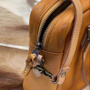 Cowhide Leather Vintage Shoulder Message Bag