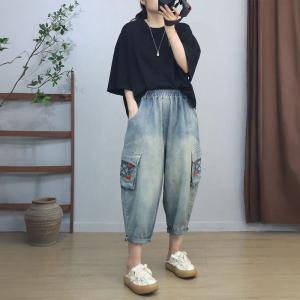 Embroidery Pocket Light Wash Cropped Jeans