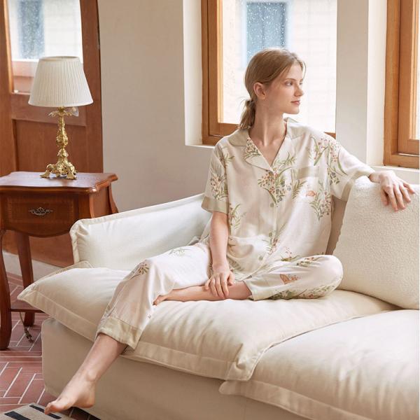 Petal Collar Printed Pajamas Shirt with Long Pants