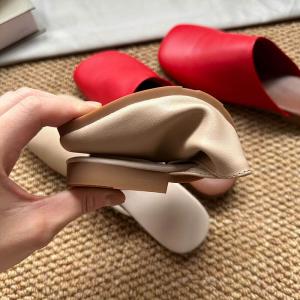 Leisure Chic Leather Wide Toe Slide Flats