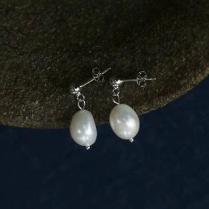 Irregular Unique Baroque Pearl Ear Stud