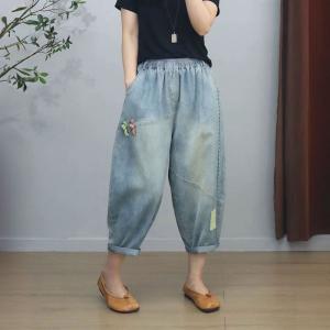Colorful Frog Buttons Light Wash Carrot Jeans