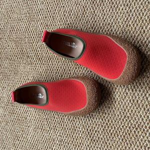 Over50 Wide Toe Stretchable Sports Flats