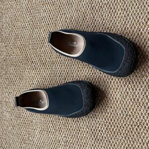 Over50 Wide Toe Stretchable Sports Flats