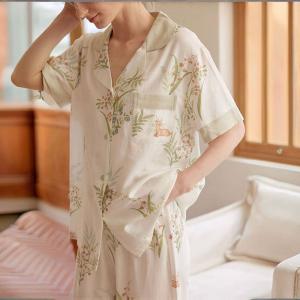 Petal Collar Printed Pajamas Shirt with Long Pants