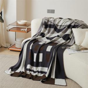 Geometric Figure Wool Blend Modern Blanket