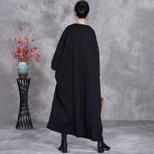 V-Neck Plus Size Black Modest Quilted Caftan Dress