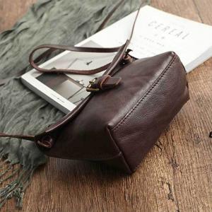 Elegant Ladies Cowhide Leather Messenger Bag