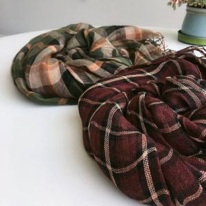 Elegant Tassel Linen Gingham Scarf