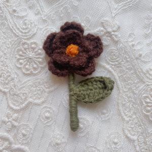 Handcrafted 3D Embroidered Knitted Flower Leaf Brooch Pin