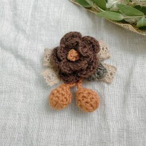Handmade Rustic Style Knitted Crochet Flower Brooch for Her