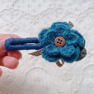 DIY Hand Crochet Flowers Hair Barrettes for Her