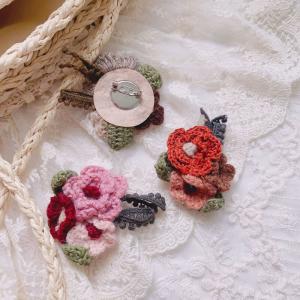 Crochet Flowers and Leaf Handmade Japanese Brooch Pin