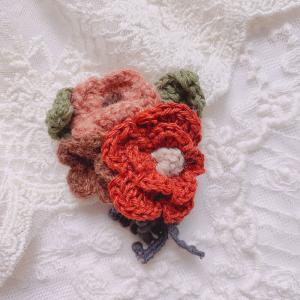 Crochet Flowers and Leaf Handmade Japanese Brooch Pin