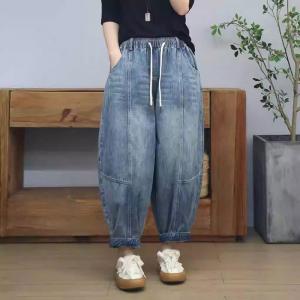 Relaxed Light Wash Barrel Jeans for Women