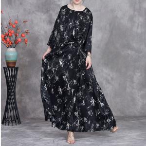 White Flowers Long Tunic Blouse with Black Balloon Skirt