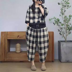 Checkered Cotton Linen T-shirt with Balloon Tapered Pants