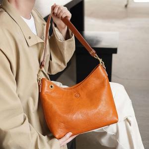 Handcrafted Elegant Vegetable Tanned Cowhide Underarm Bag