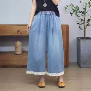Crochet Lace Hem Light Wash Wide Leg Jeans