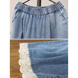 Crochet Lace Hem Light Wash Wide Leg Jeans